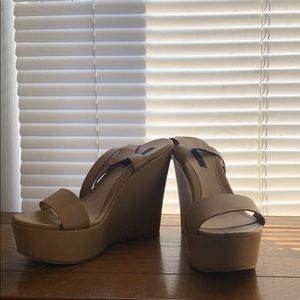 🔅🔅Beige Wedges🔅🔅